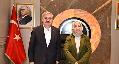 AK PARTİ Milletvekili İbrahim Yurdunuseven den İscehisar’ın İlk Kadın Belediye Başkanı Seyhan Kılınçarslan 'a Ziyaret