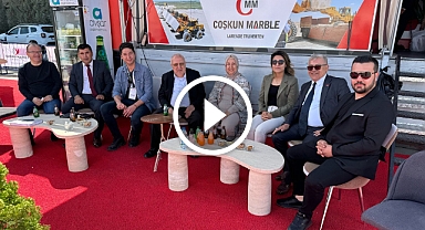 Efsane Başkan Ulvi Yaman, Devlet Protokolü nü Davul zurna ile karşıladı.